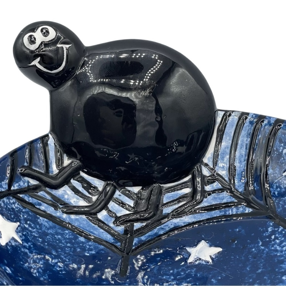 Super Cute & Whimsical Halloween Ceramic 7" Candy Dish Bowl Spider w/Web & Stars - Picture 2 of 6